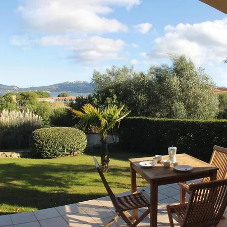 In Near Beaches * Cannigione